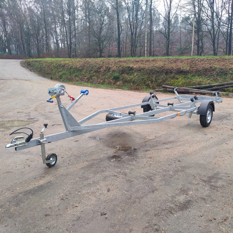 Remolque náutico en alquiler