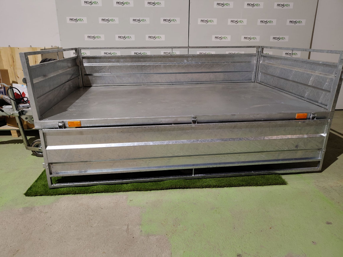 Remolque multifunción, alquiler en Ponteareas